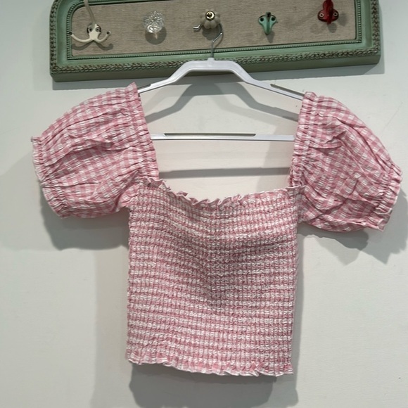 Chaser Tops - Chaser pink white gingham print puff statements sleeve smocked top small women’s